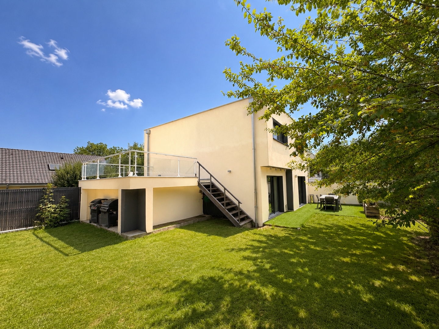 Maison à vendre - 5 pièces - 159m2 - Péron (01630)