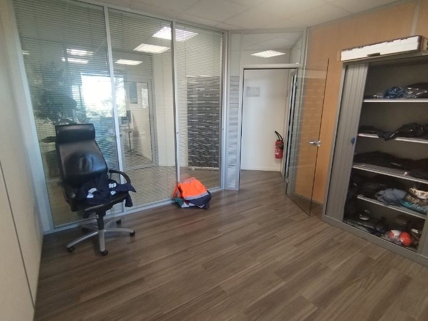 Locaux à vendre - 102m2 - Aix-En-Provence (13290)
