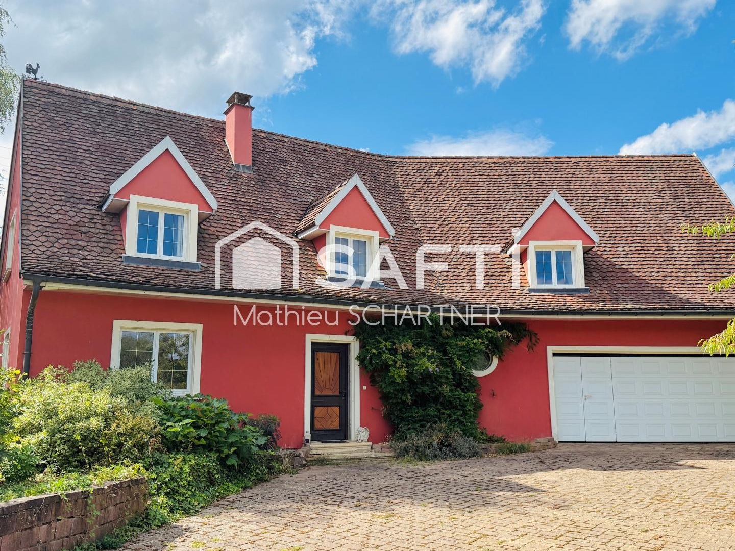 Maison - 6 pièces - 202m²