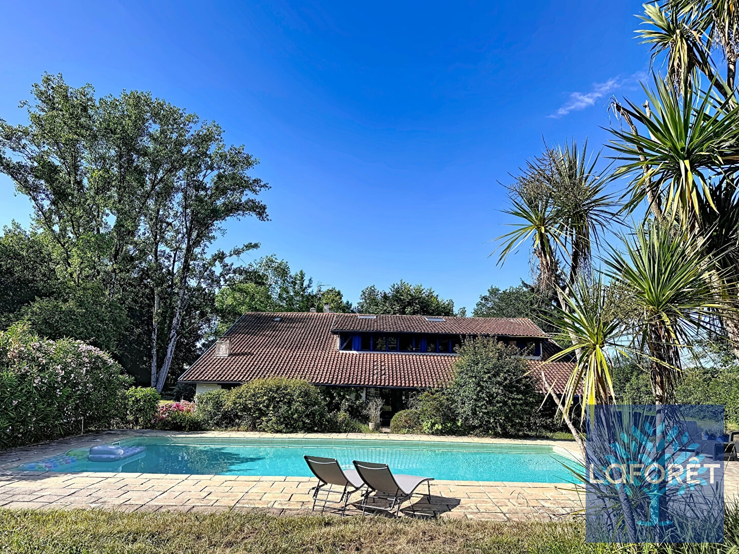 Maison 15 pièces 483 m²