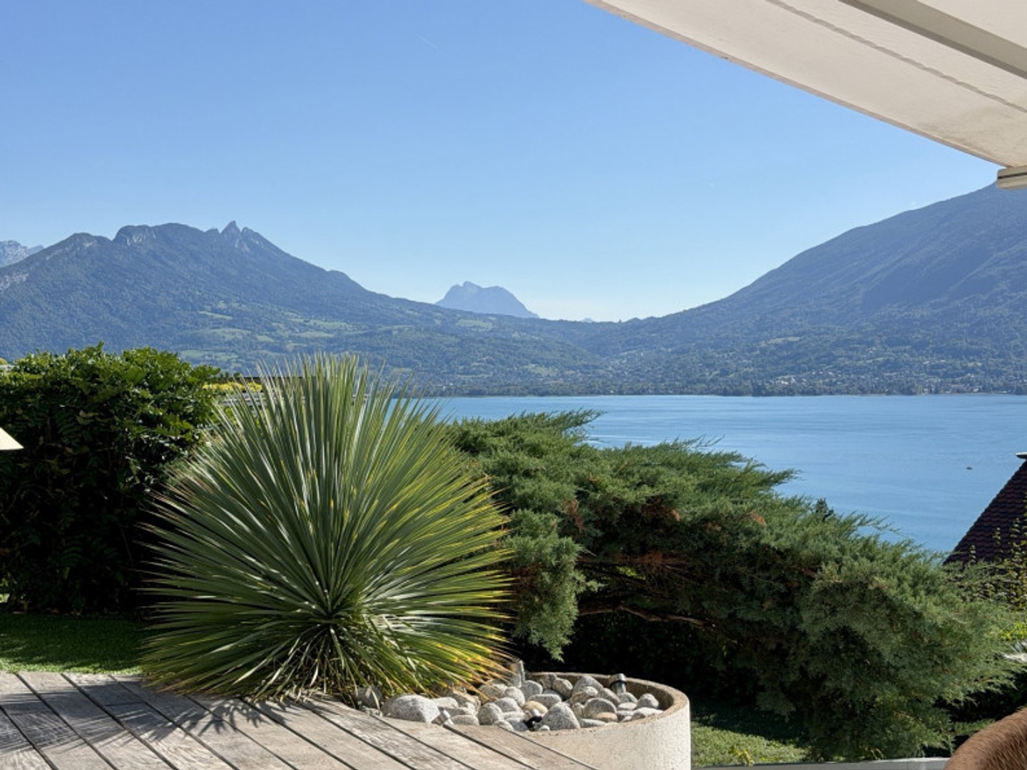 Maison à vendre - 7 pièces - 210m2 - Veyrier-Du-Lac (74290)