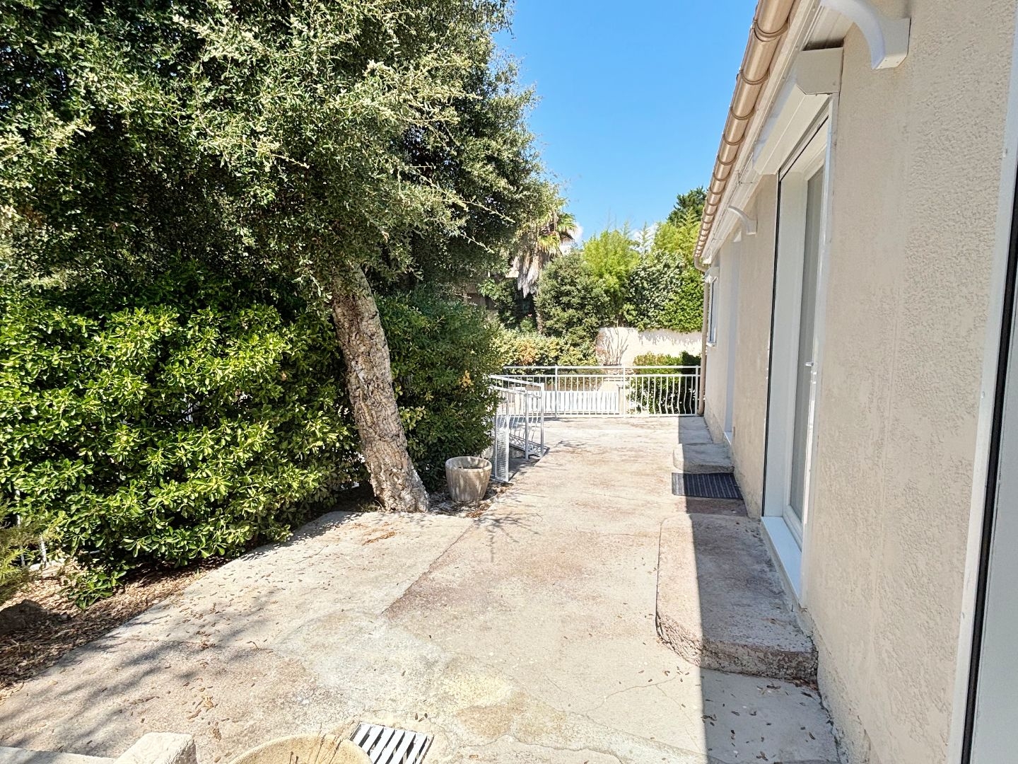 Maison à vendre - 3 pièces - 61m2 - Roquebrune-Sur-Ar... (83520)