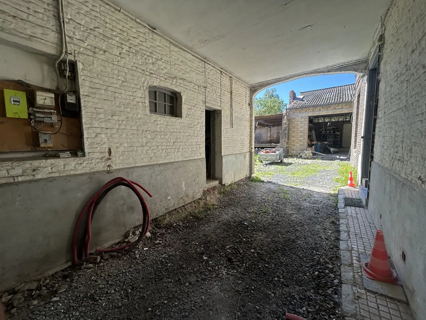 Immeuble à vendre - 410m2 - Saint-Amand-Les-Eaux (59230)