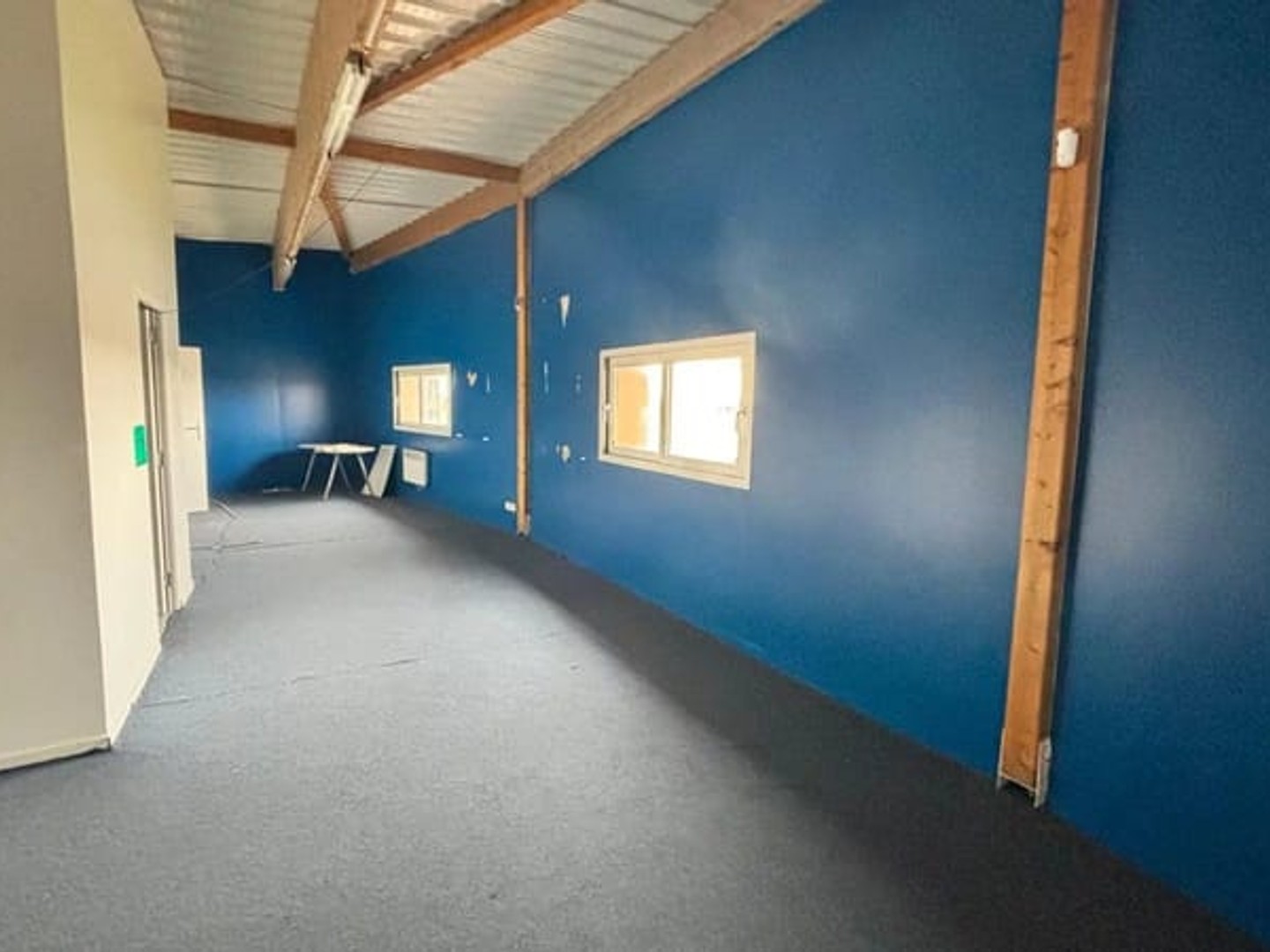 Bureaux à vendre - 3 pièces - 180m2 - Gazeran (78125)