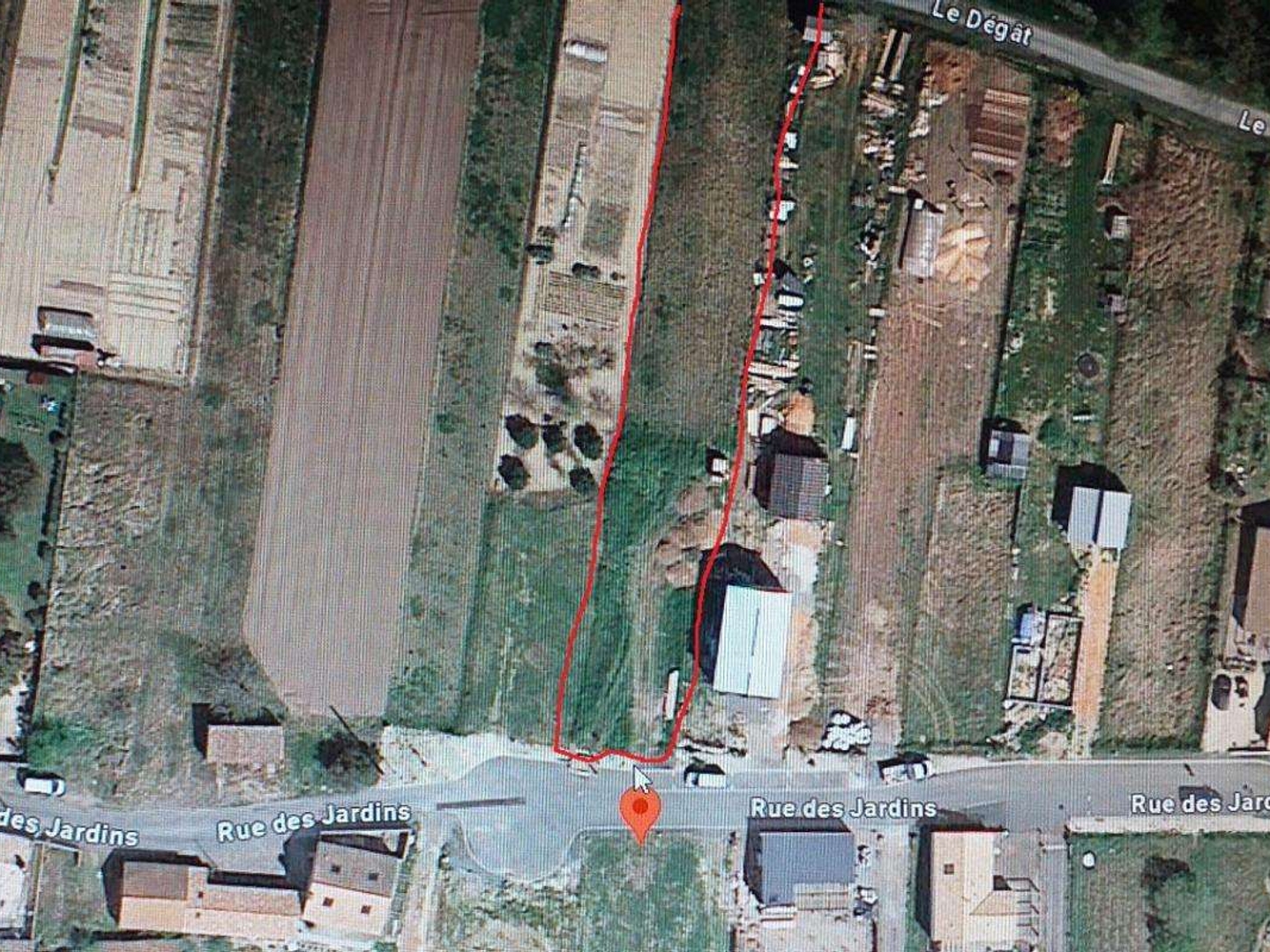 Terrain 557 m²