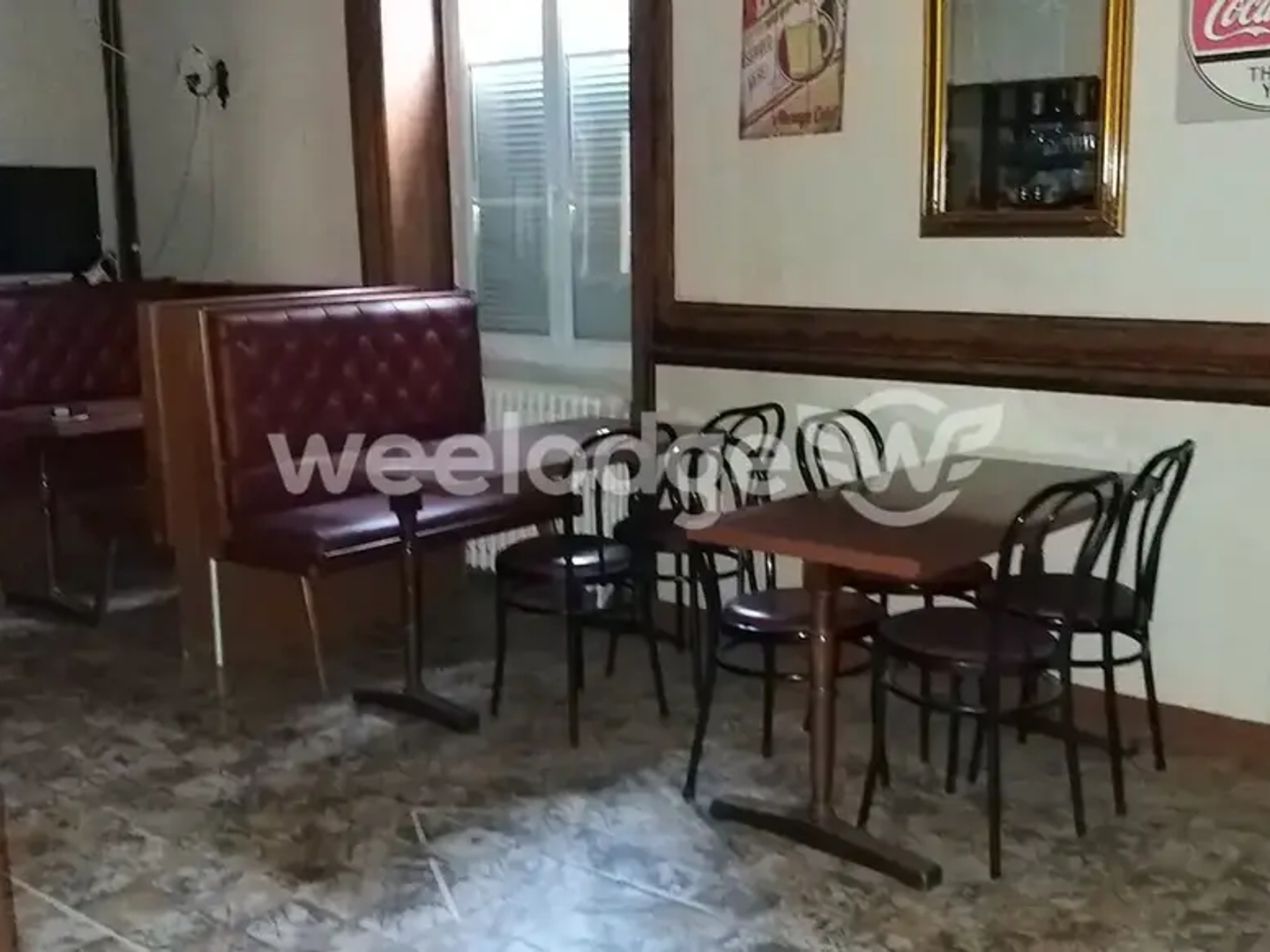 Appartement à vendre - 600m2 - Saint-Gaultier (36800)