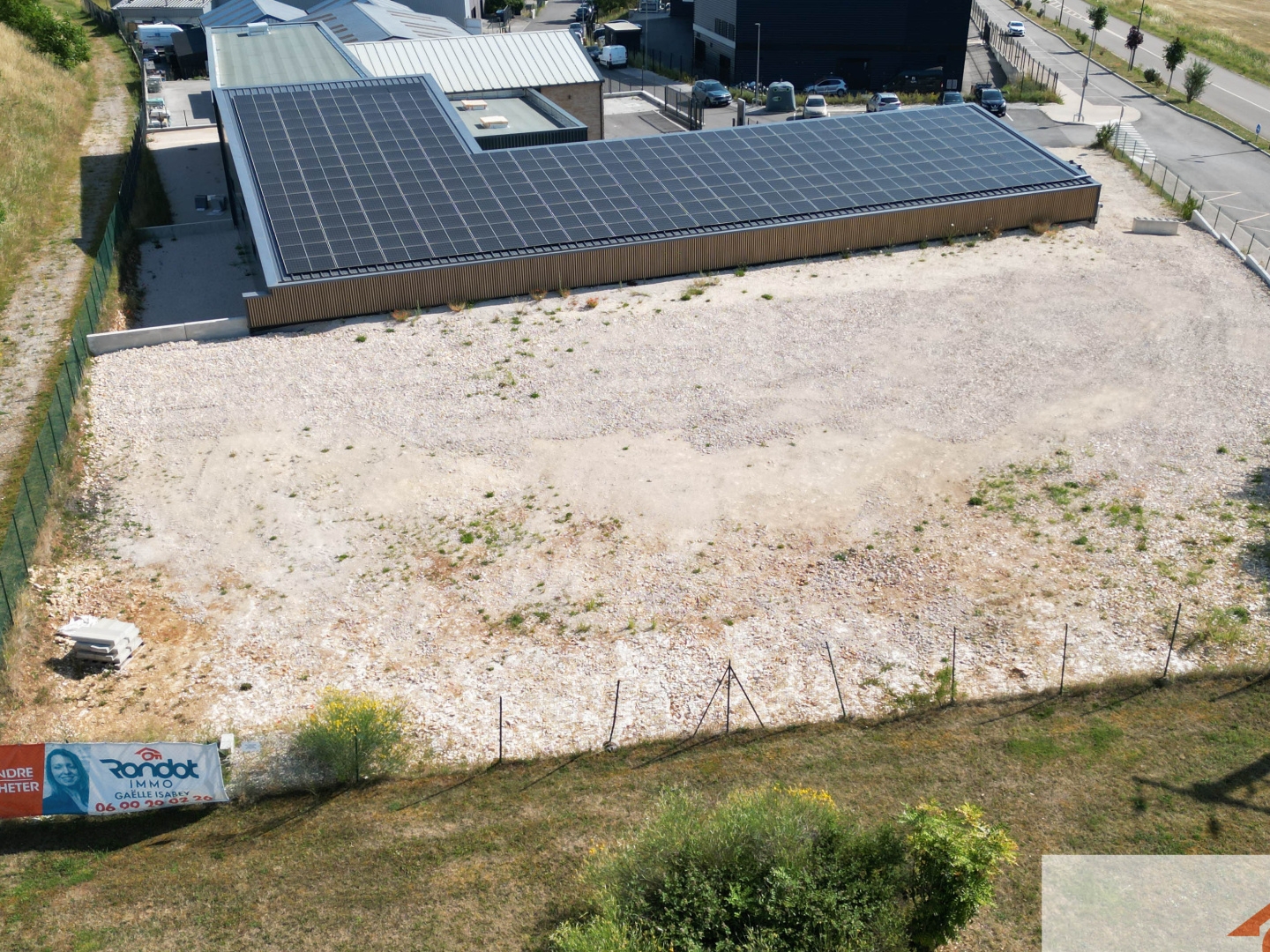 Magasin à vendre - 1170m2 - Norges-La-Ville (21490)
