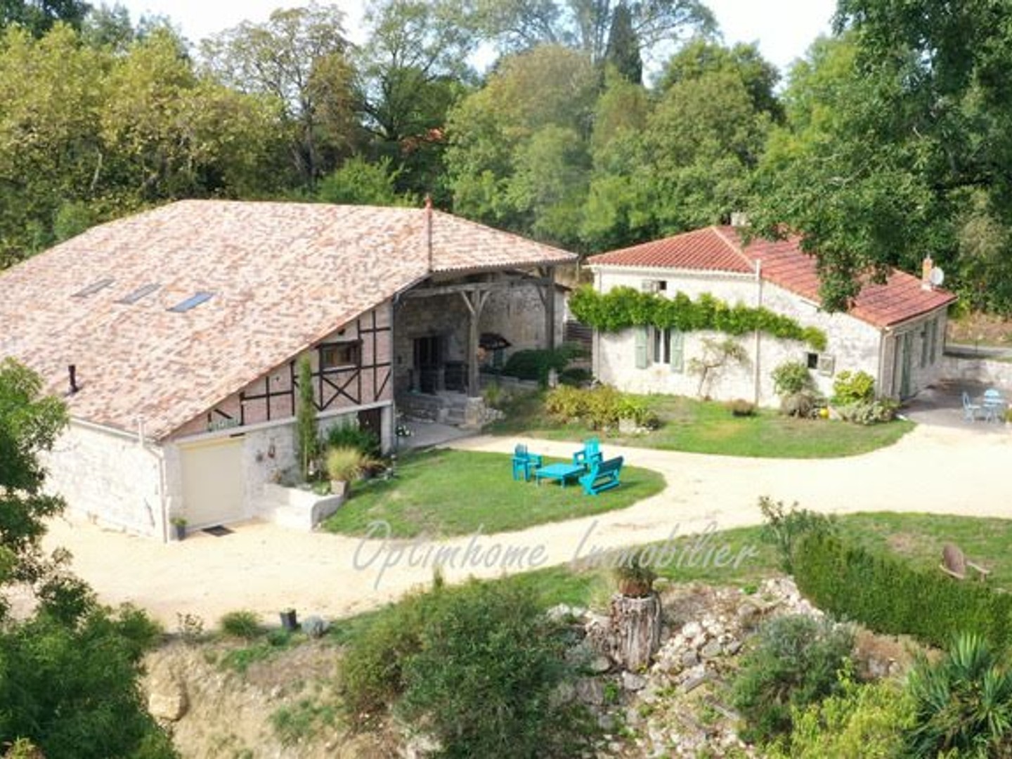 Maison 240 m²