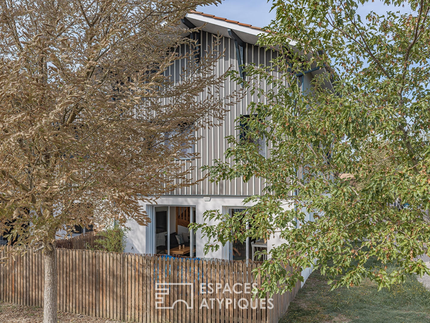 Maison contemporaine au coeur du Parc de la Séoube