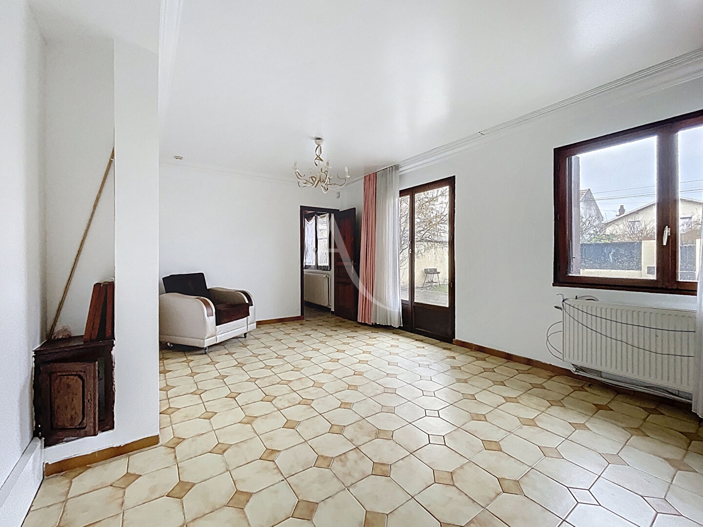 Immeuble à vendre - 7 pièces - 151m2 - Bobigny (93000)
