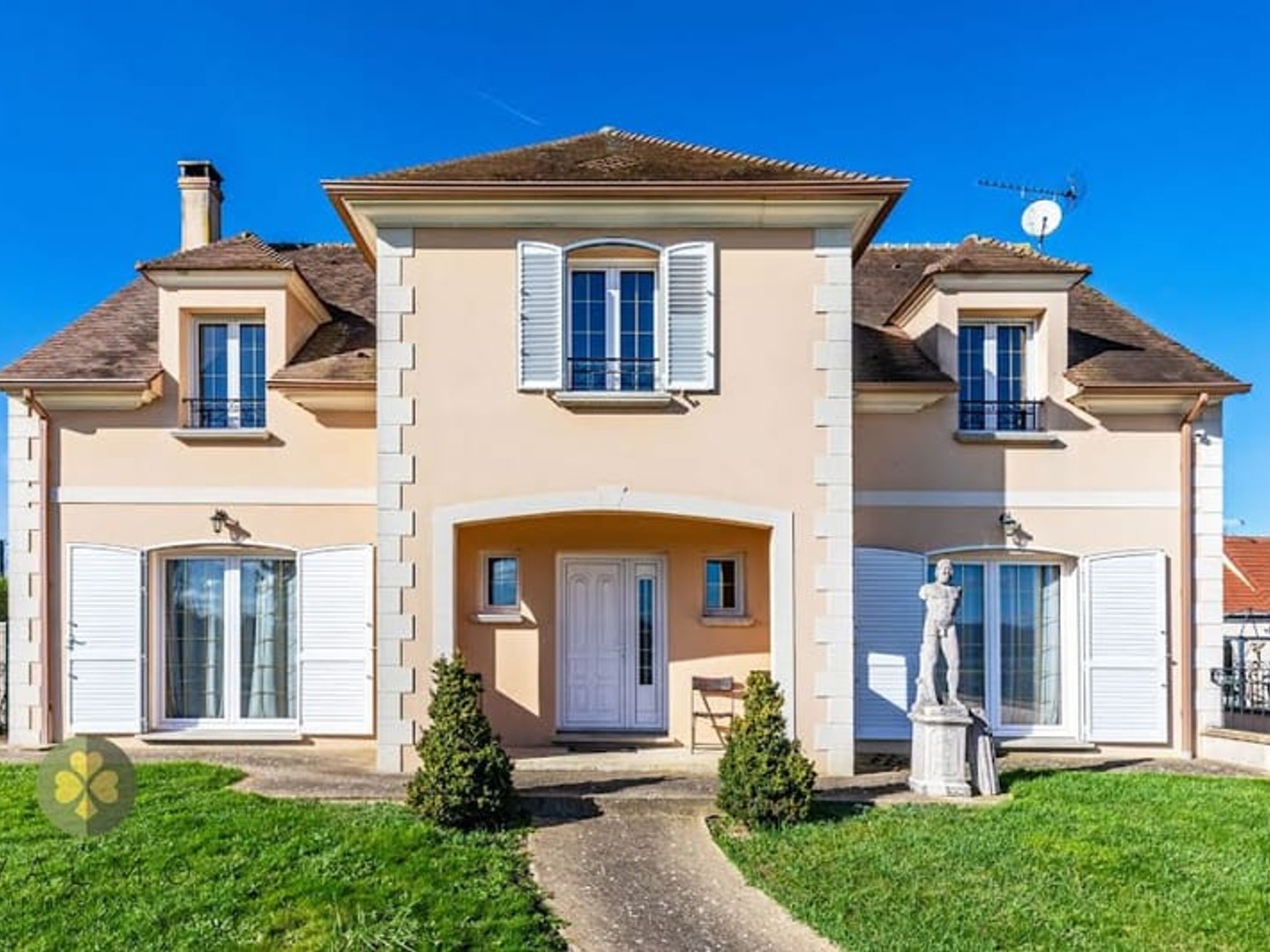 Maison 5 pièces 200 m²