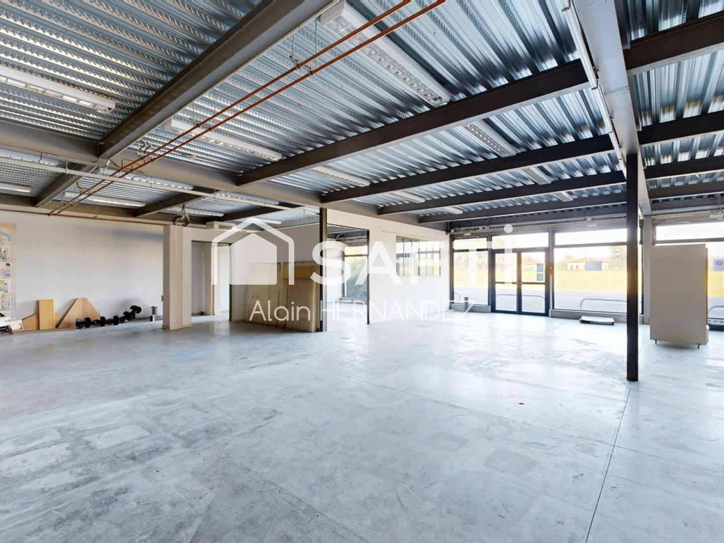 Bureaux à vendre - 12 pièces - 1153m2 - Saint-Gaudens (31800)