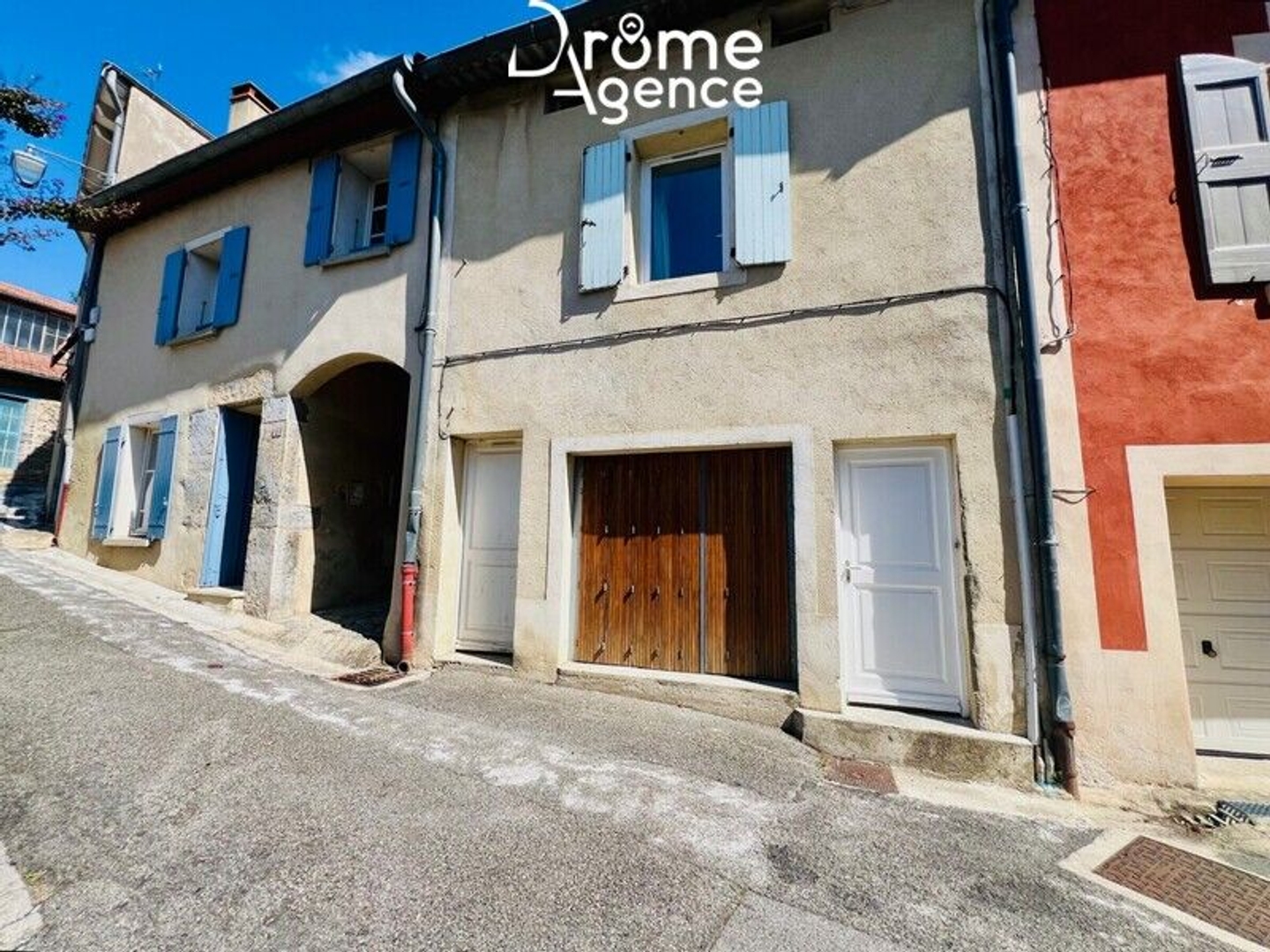Immeuble à vendre - 6 pièces - 105m2 - Chabeuil (26120)