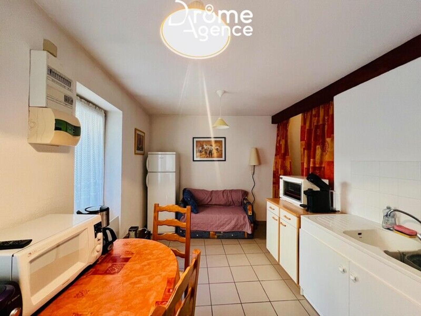 Immeuble à vendre - 6 pièces - 105m2 - Chabeuil (26120)