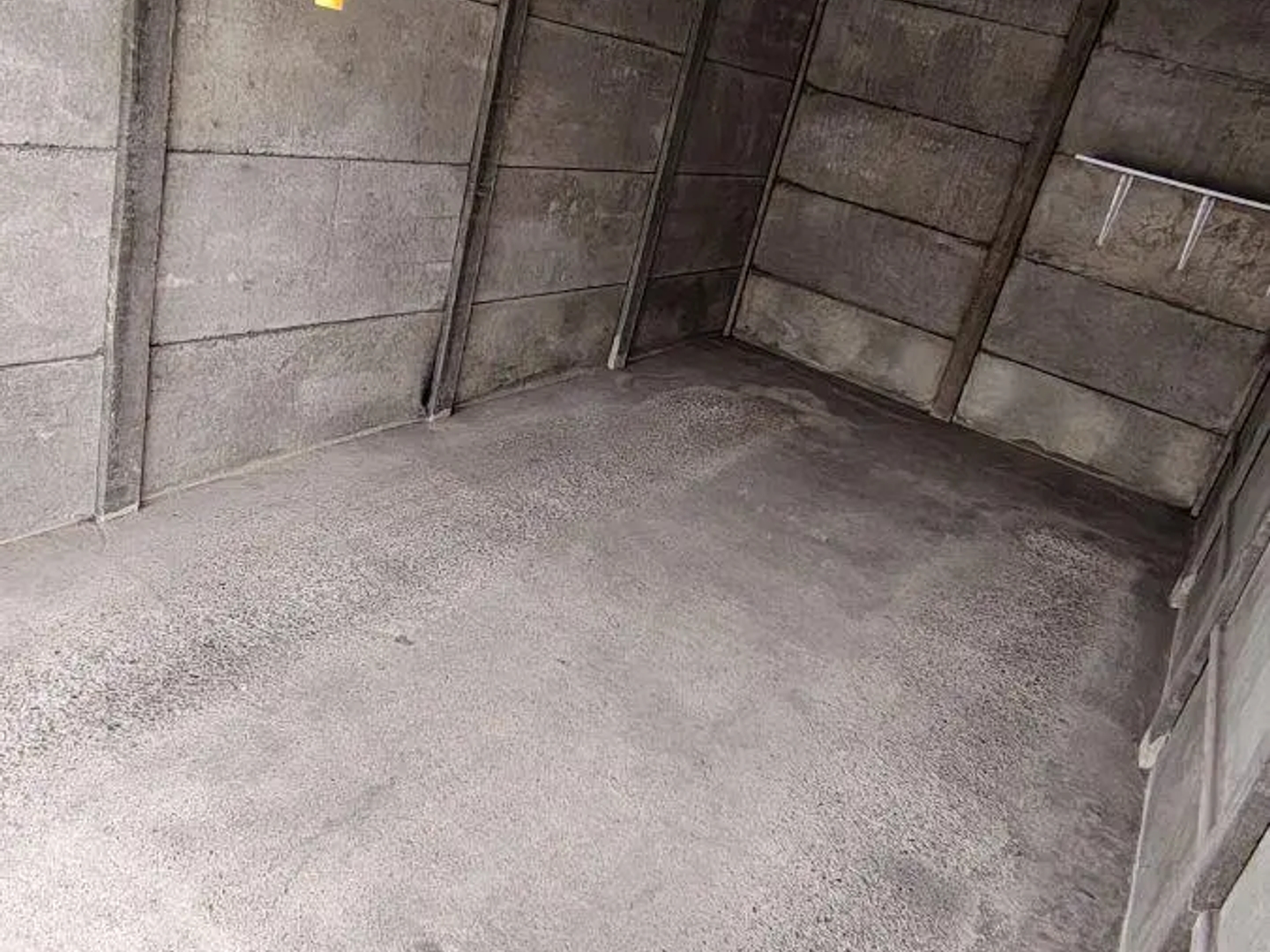 Parking 14 m²