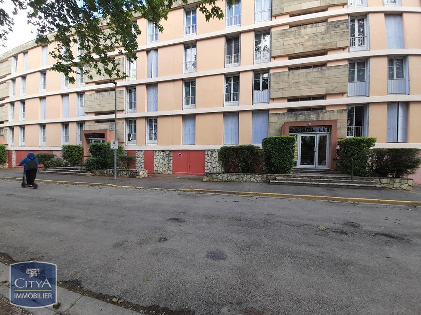 Parking / garage / box à vendre - Tarascon (13150)