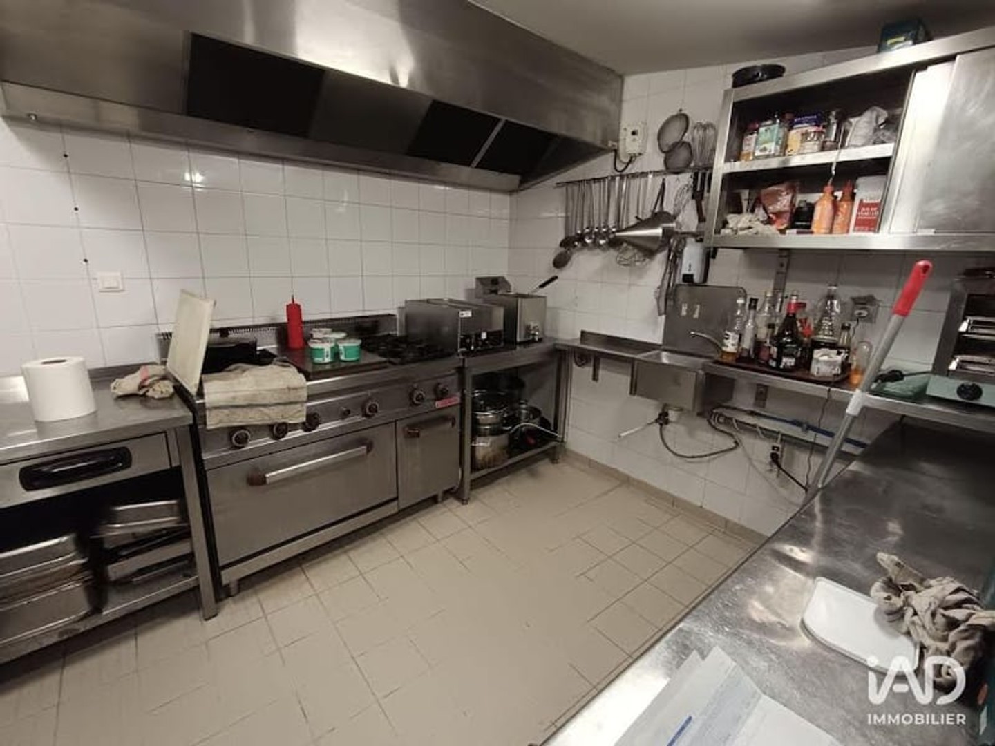 Magasin à vendre - 80m2 - La Rochelle (17000)
