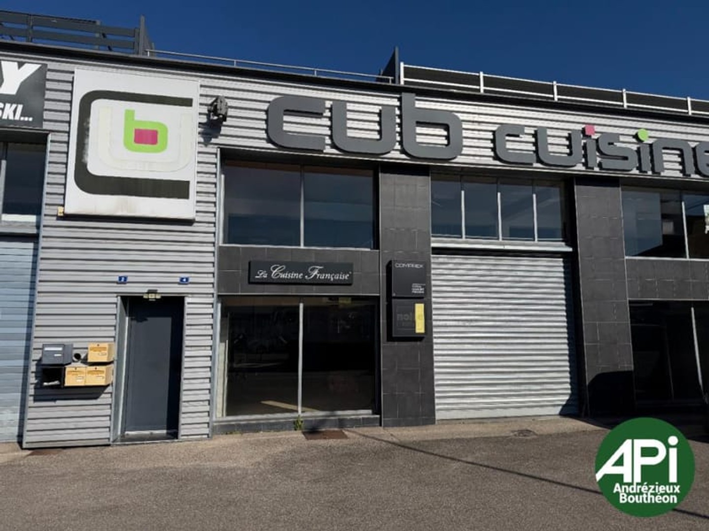 Bureaux 496 m²