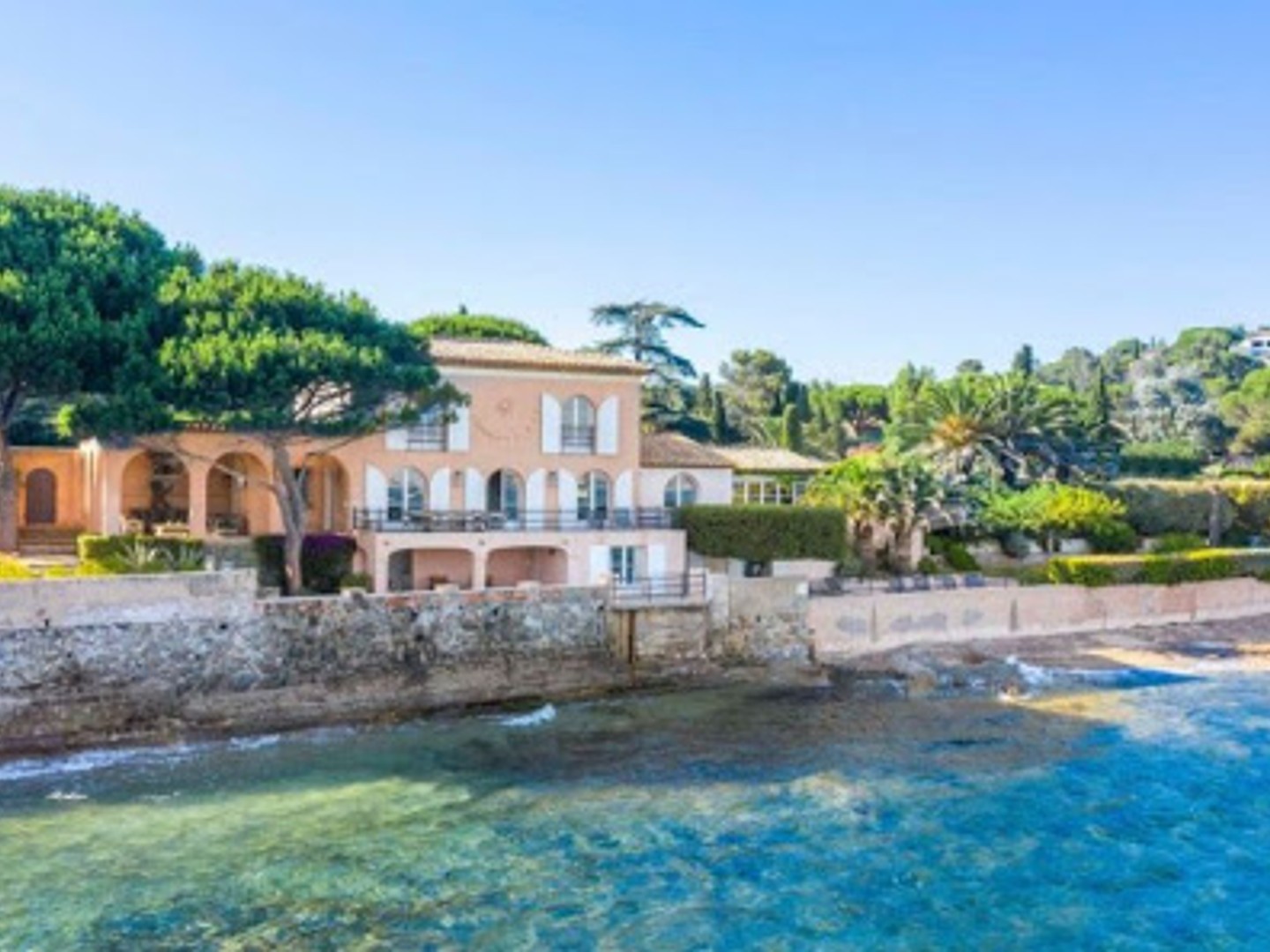 Villa 8 pièces 350 m²