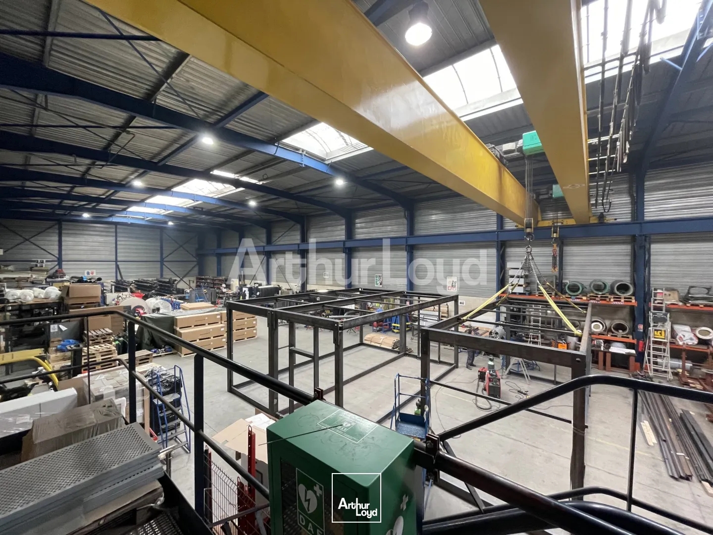 Locaux d'activité à vendre à Carvin bureaux modernes et lumineux