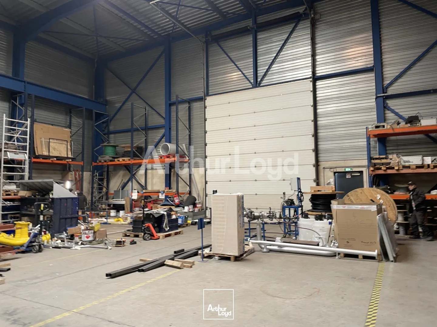 Locaux à vendre - 1800m2 - Carvin (62220)