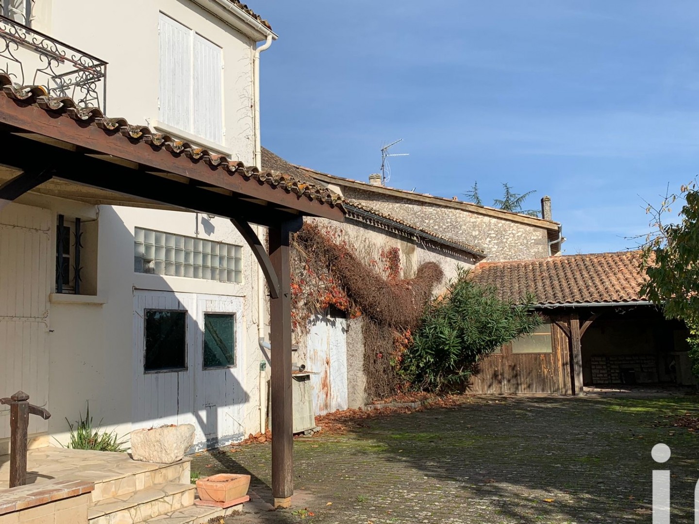 Maison 10 pièces 297 m²