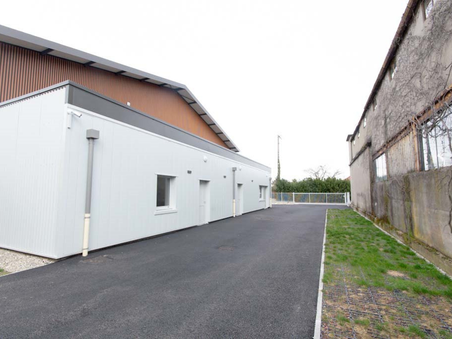 Immeuble à vendre - 6 pièces - 1146m2 - Chambéry (73000)