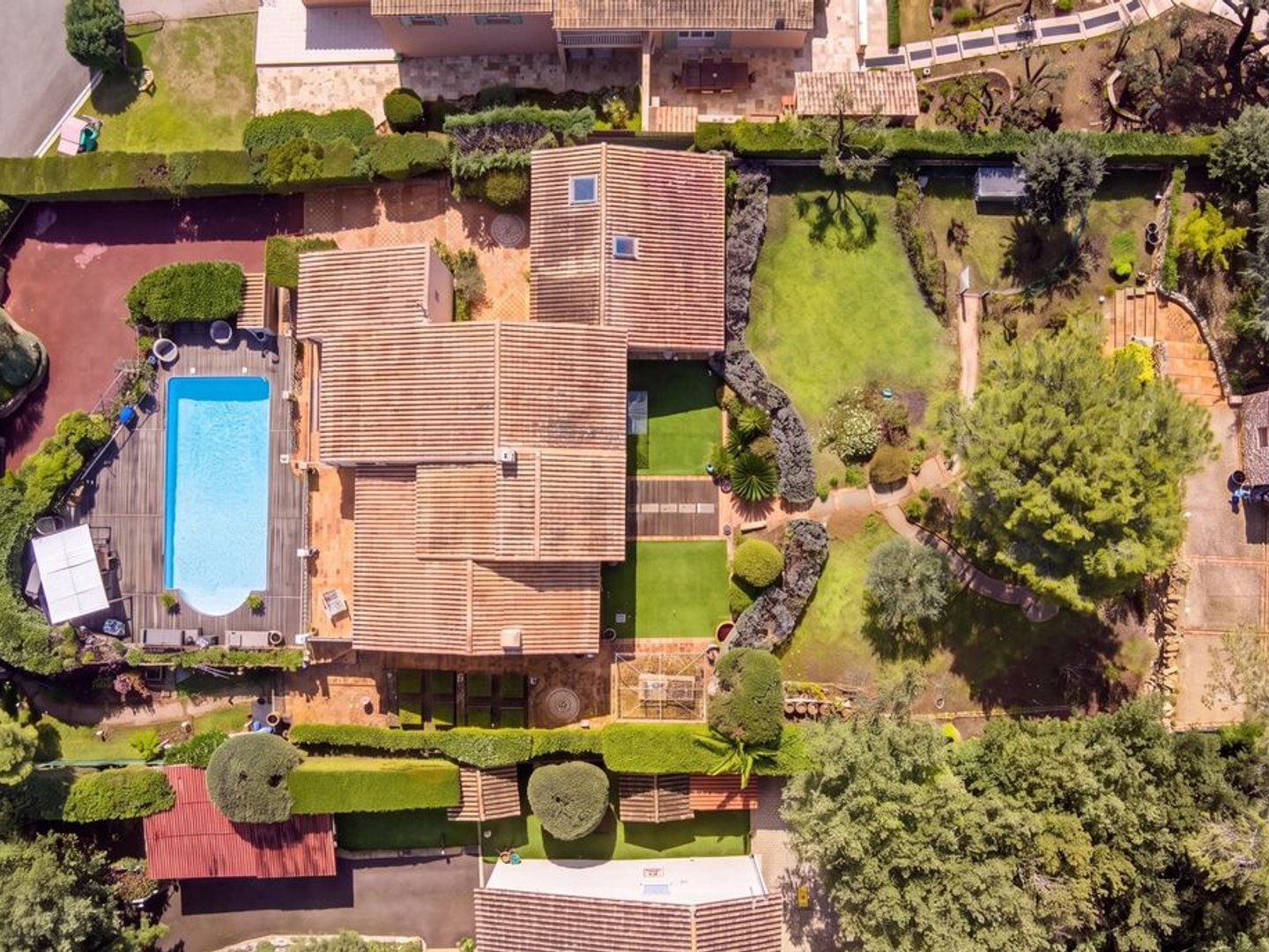 Maison à vendre - 5 pièces - 1964m2 - La Turbie (06320)