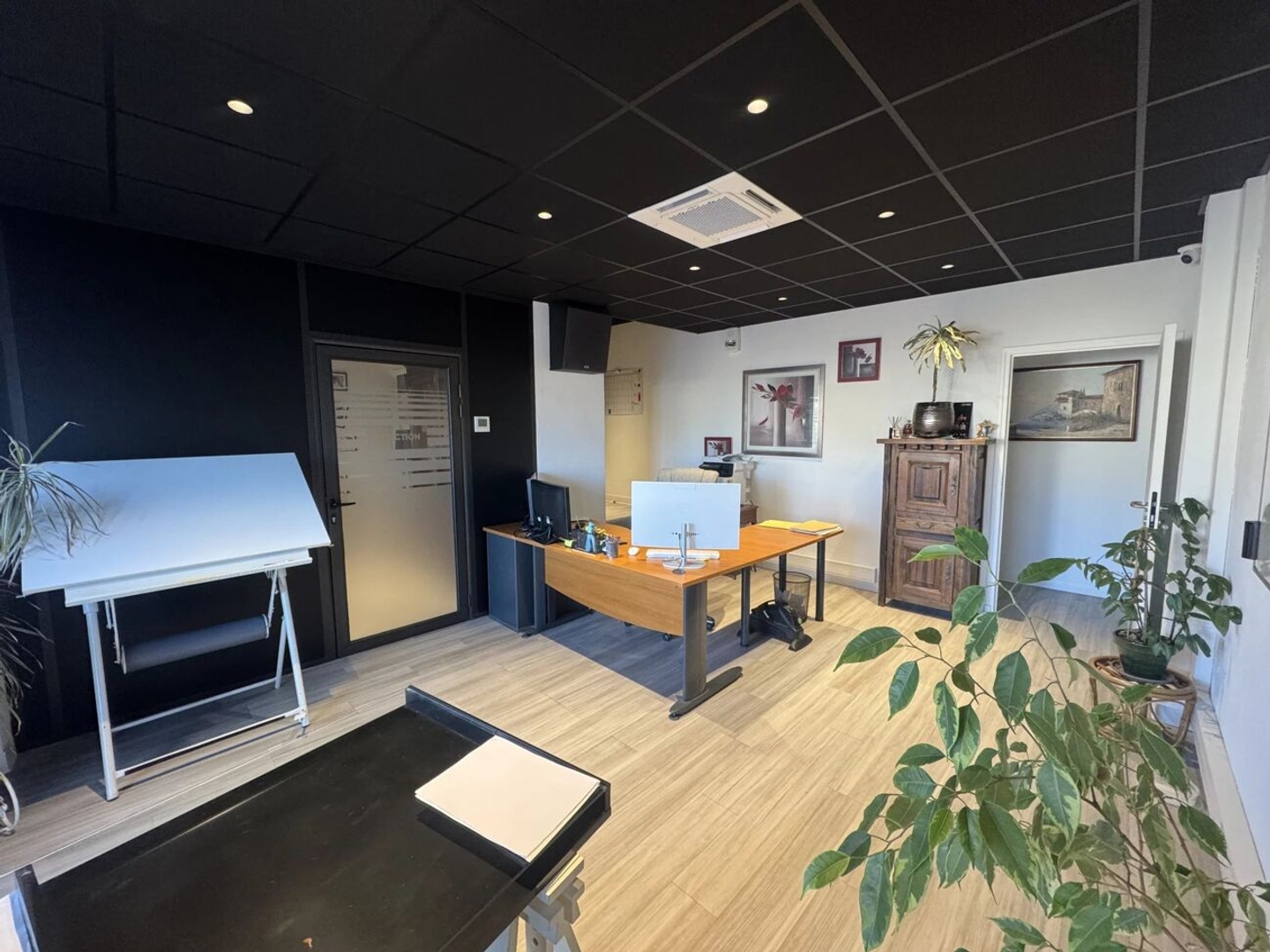 Magasin à vendre - 4 pièces - 102m2 - Draguignan (83300)
