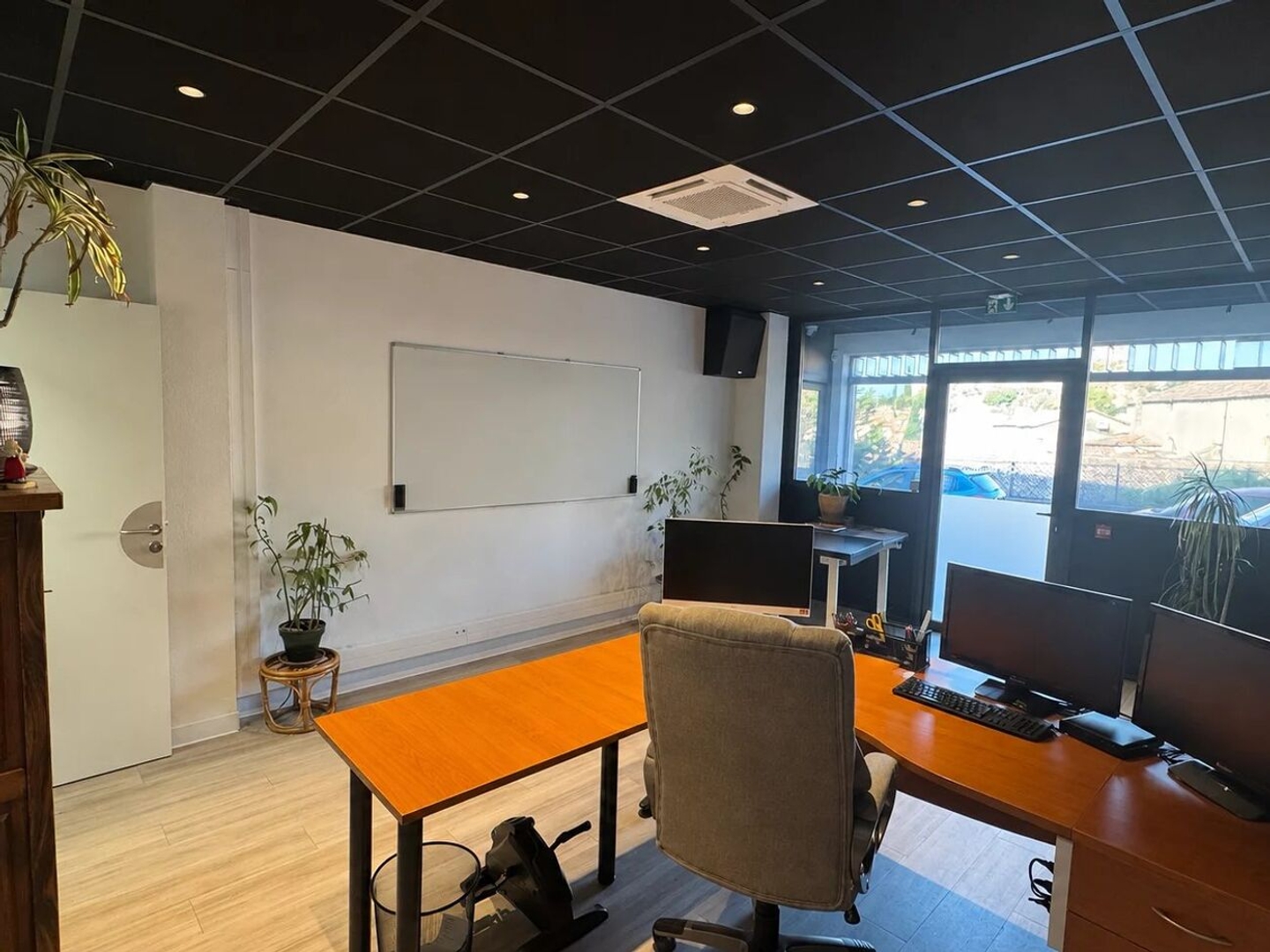Magasin à vendre - 4 pièces - 102m2 - Draguignan (83300)