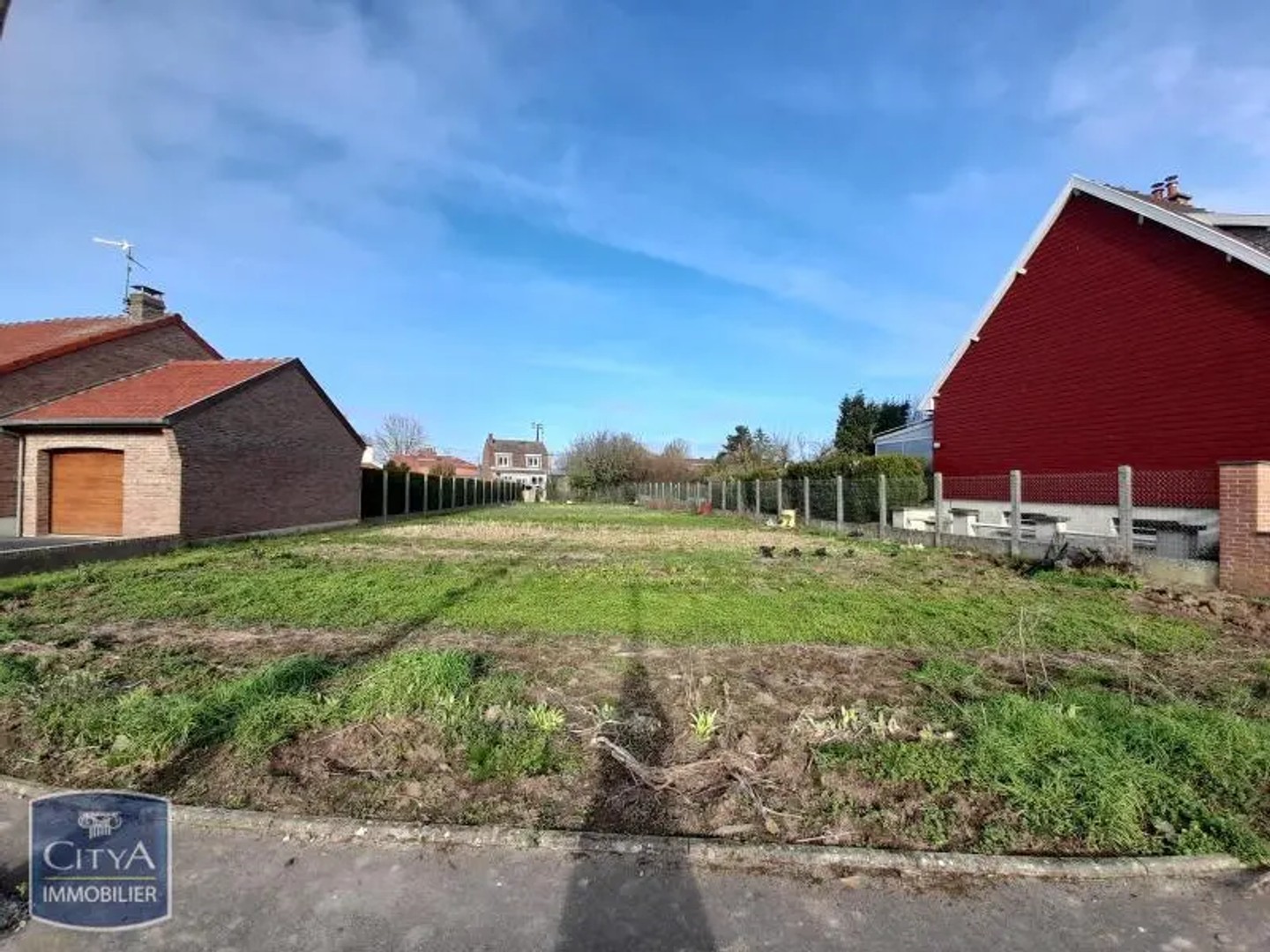 Terrain 700 m²