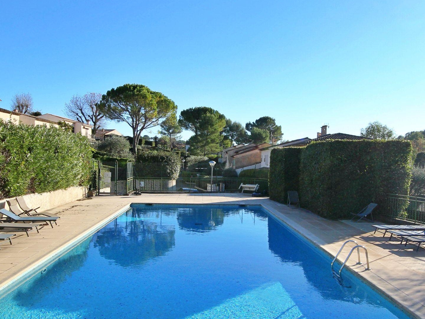 Maison à vendre - 5 pièces - 108m2 - Mougins (06250)