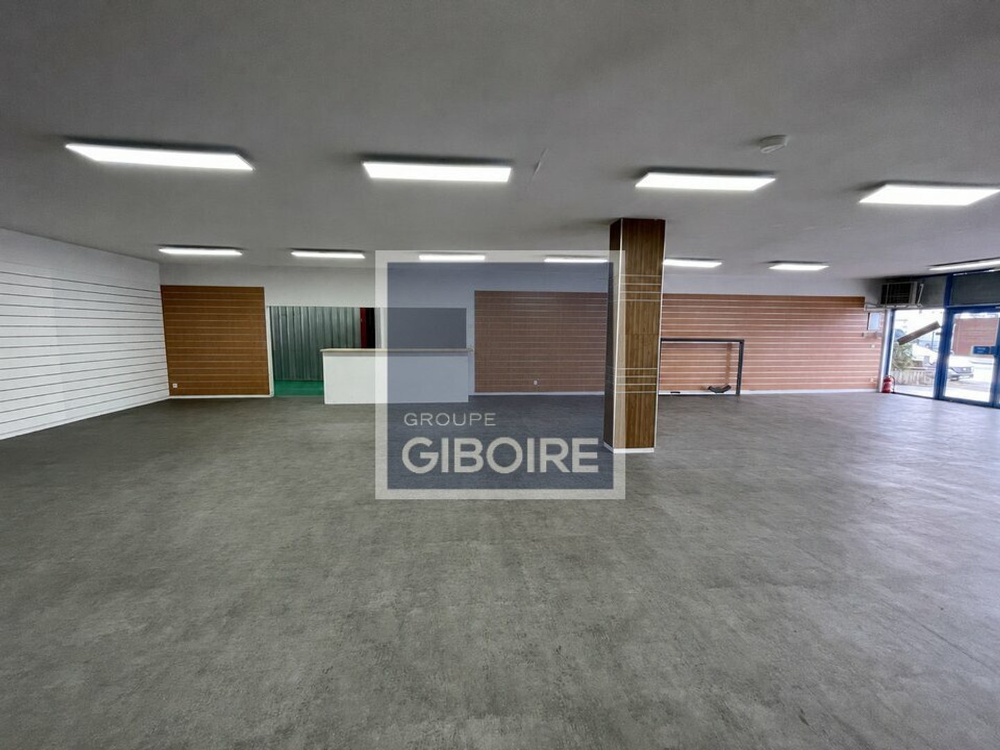 Locaux à vendre - 720m2 - Angers (49100)