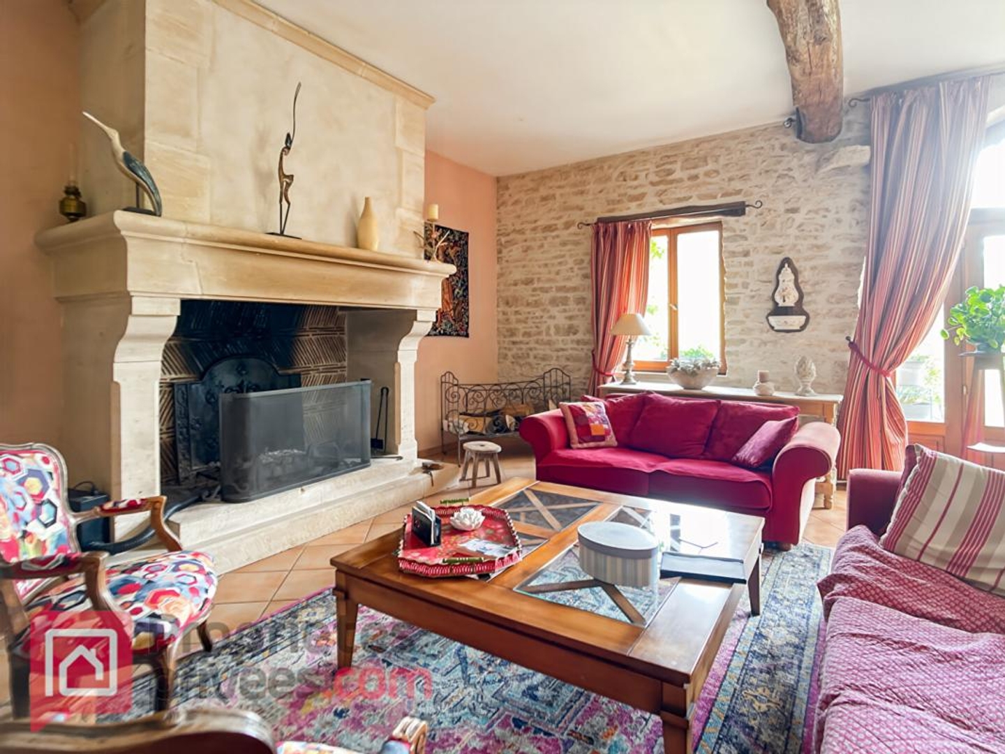 Maison à vendre - 7 pièces - 234m2 - Noyers (89310)