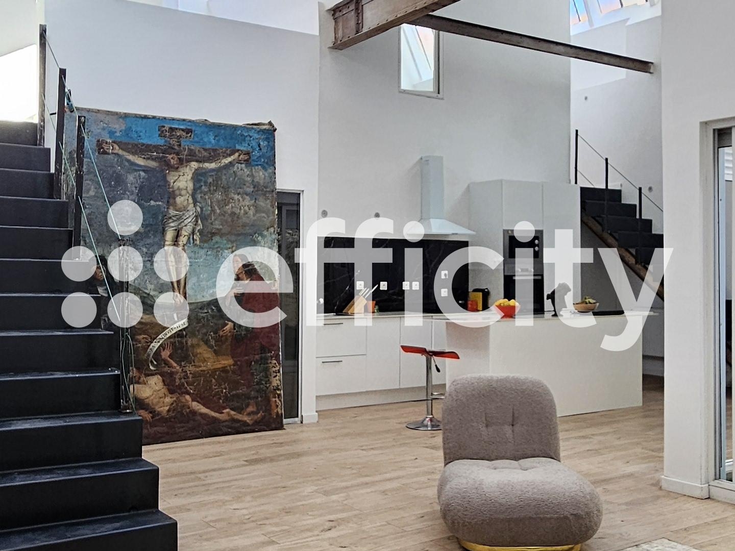 Loft 5 pièces 135 m²