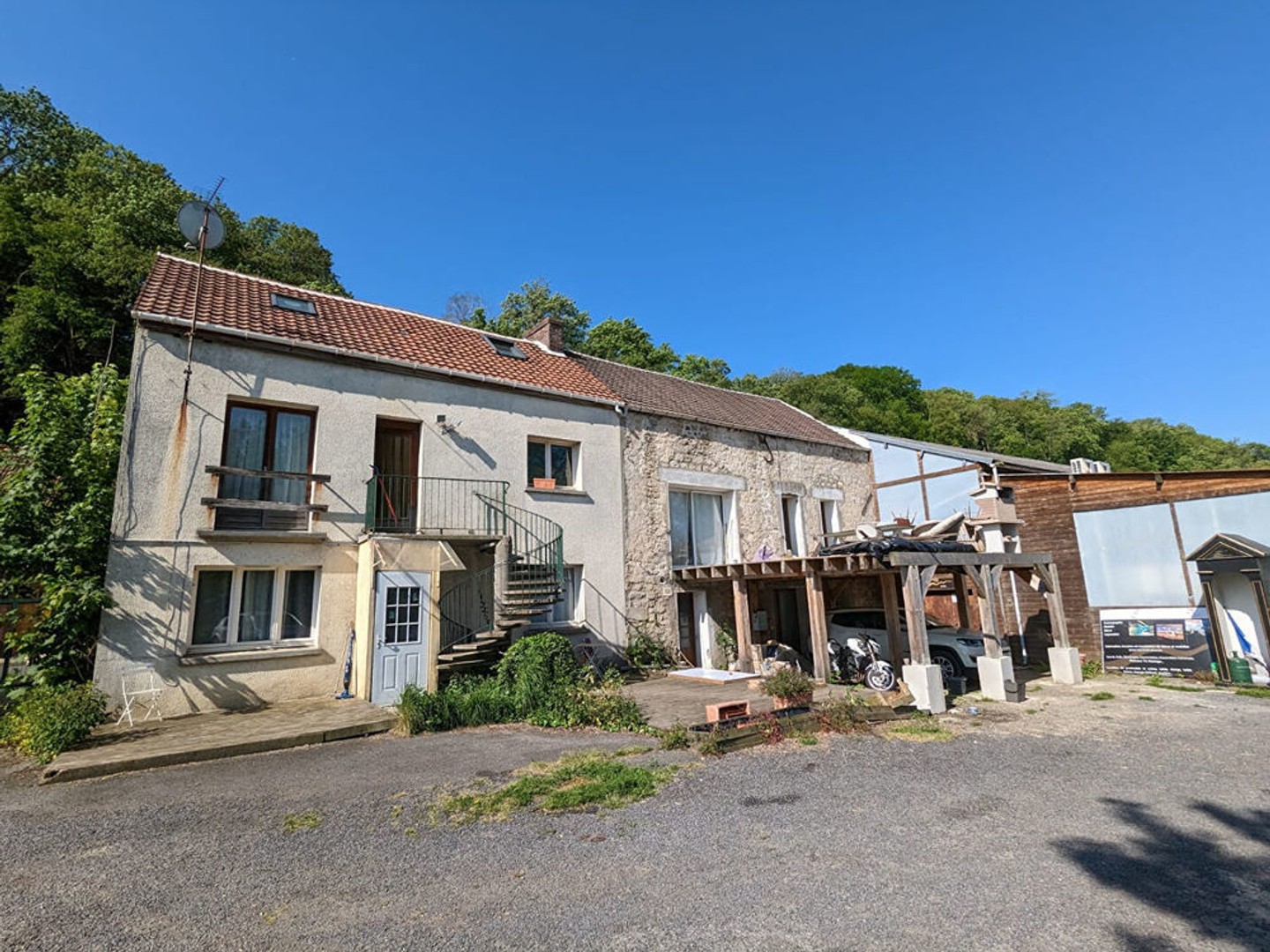 Entrepôt et Logements
