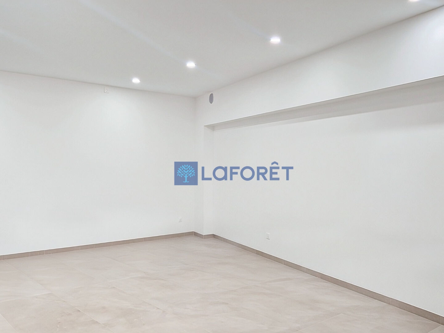 Locaux à vendre - 170m2 - Marseille 11e (13011)