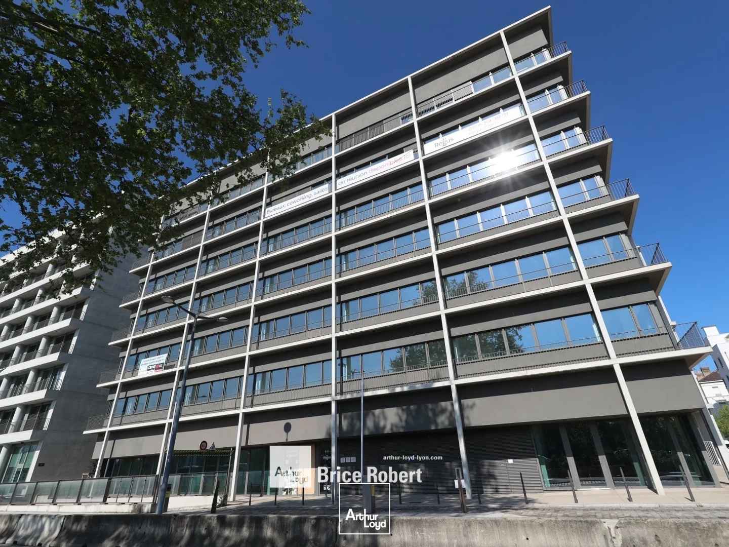 Vente bureaux neufs lumineux à Lyon 2ème quartier Confluence