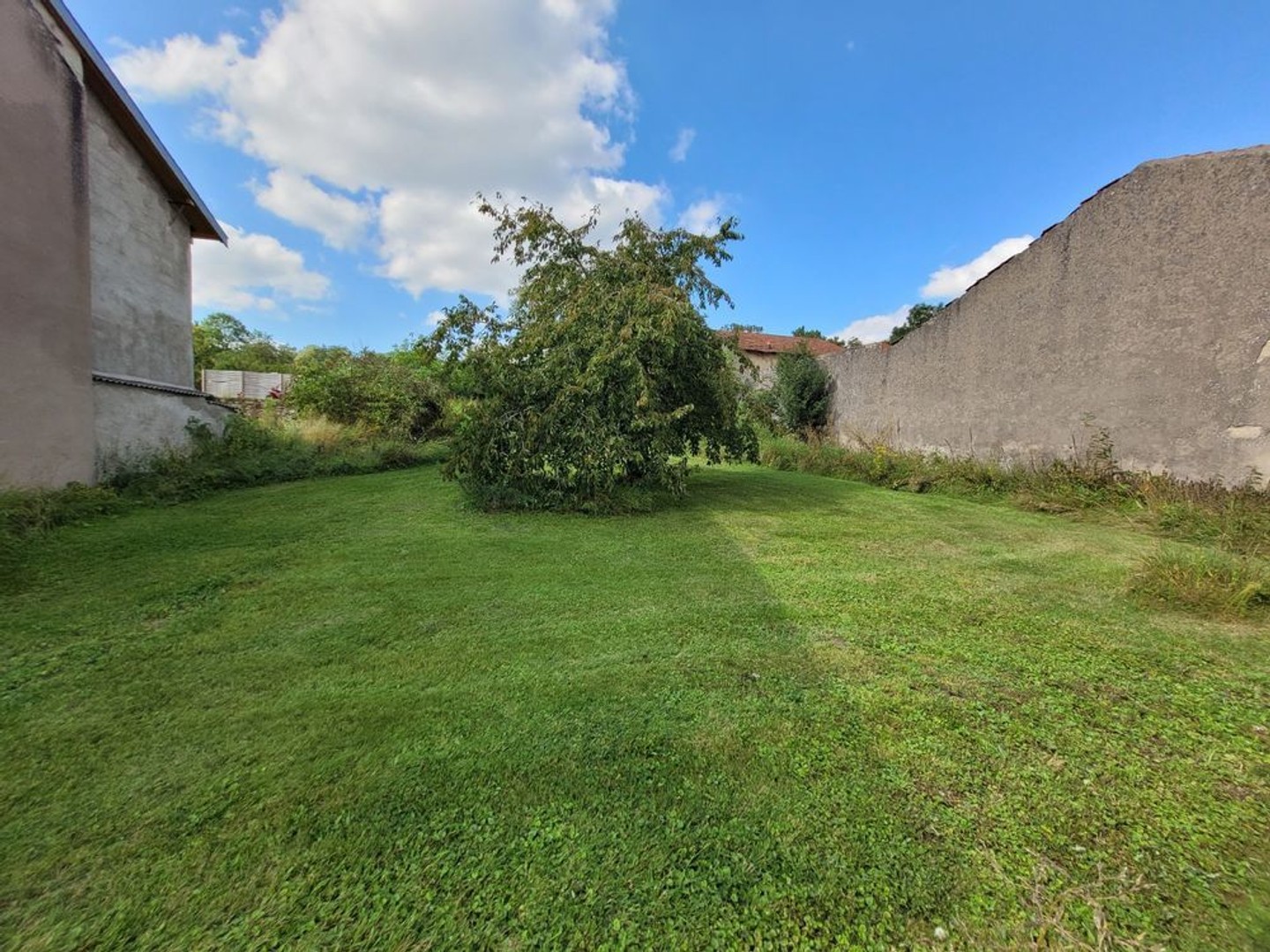 Terrain 2500 m²