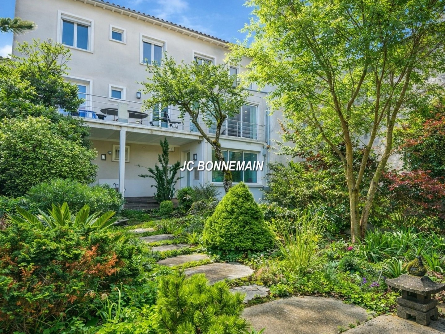 Maison 7 pièces 200 m²