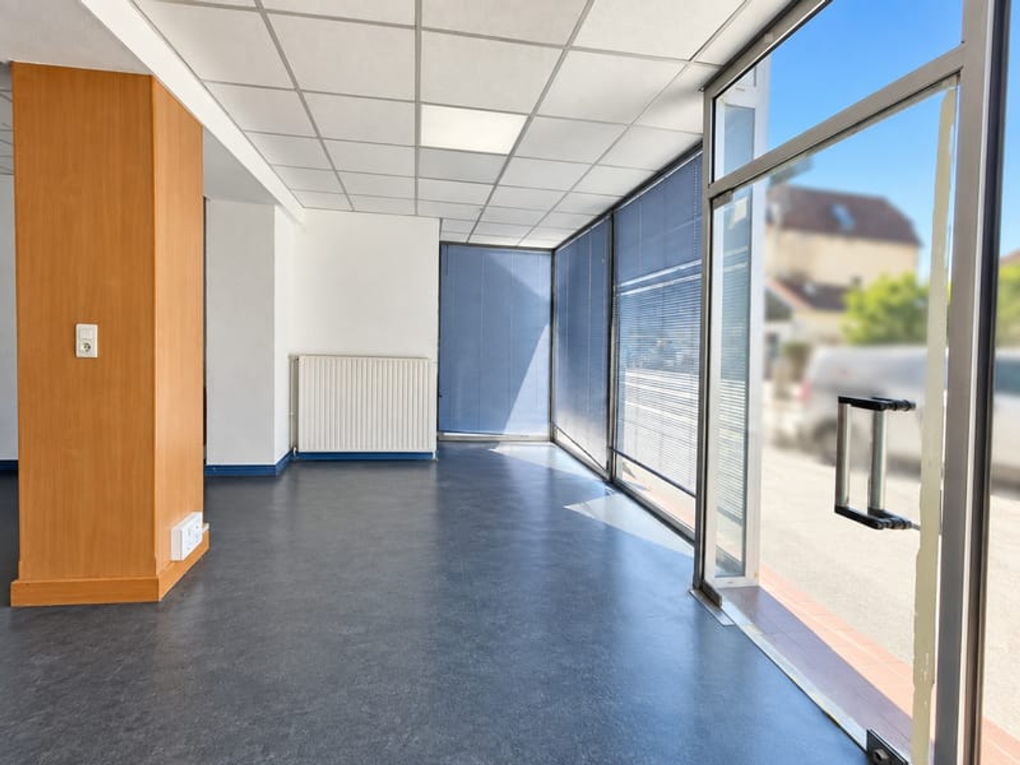 Locaux à vendre - 110m2 - Vesoul (70000)