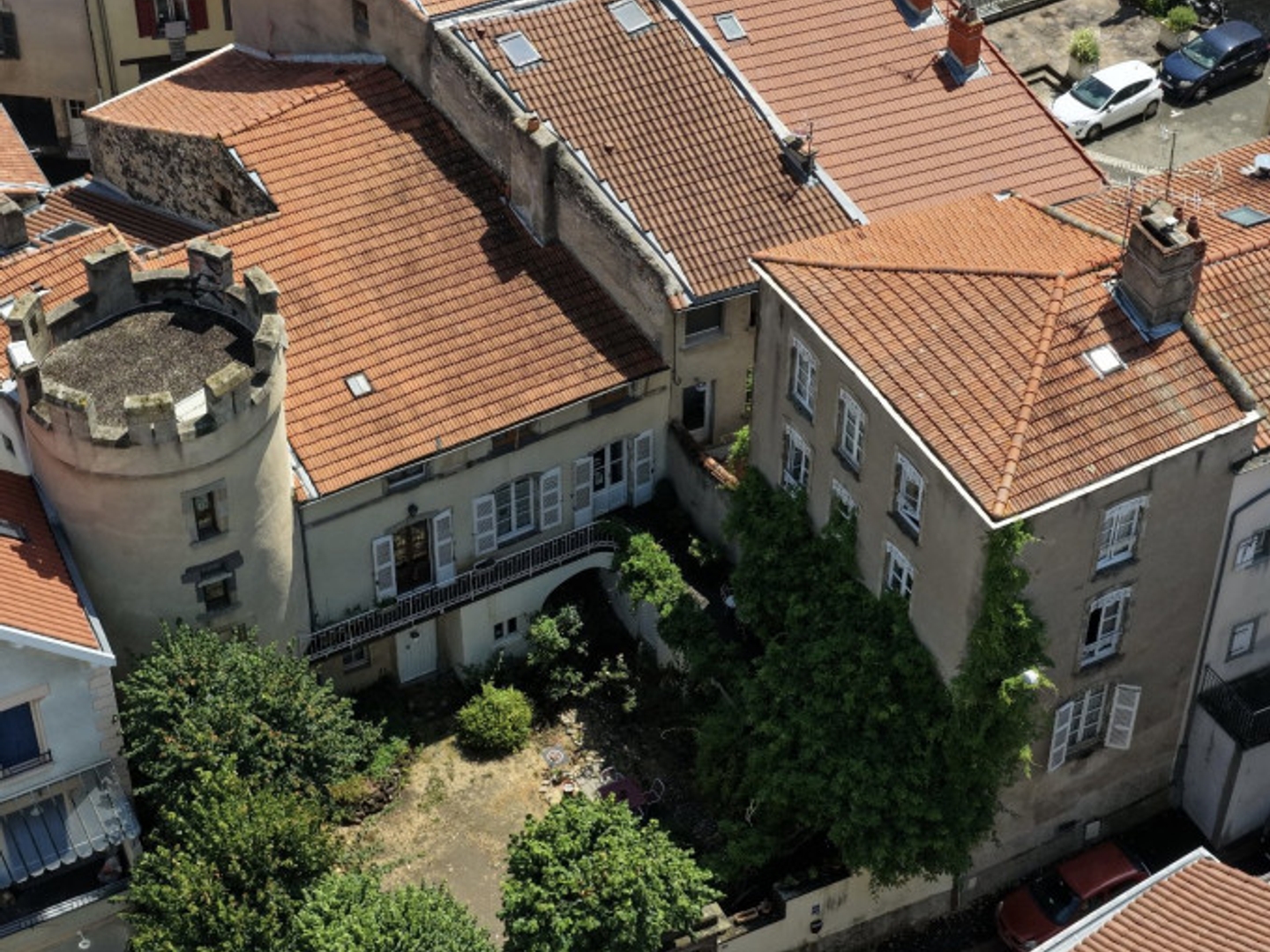 Maison 12 pièces 421 m²