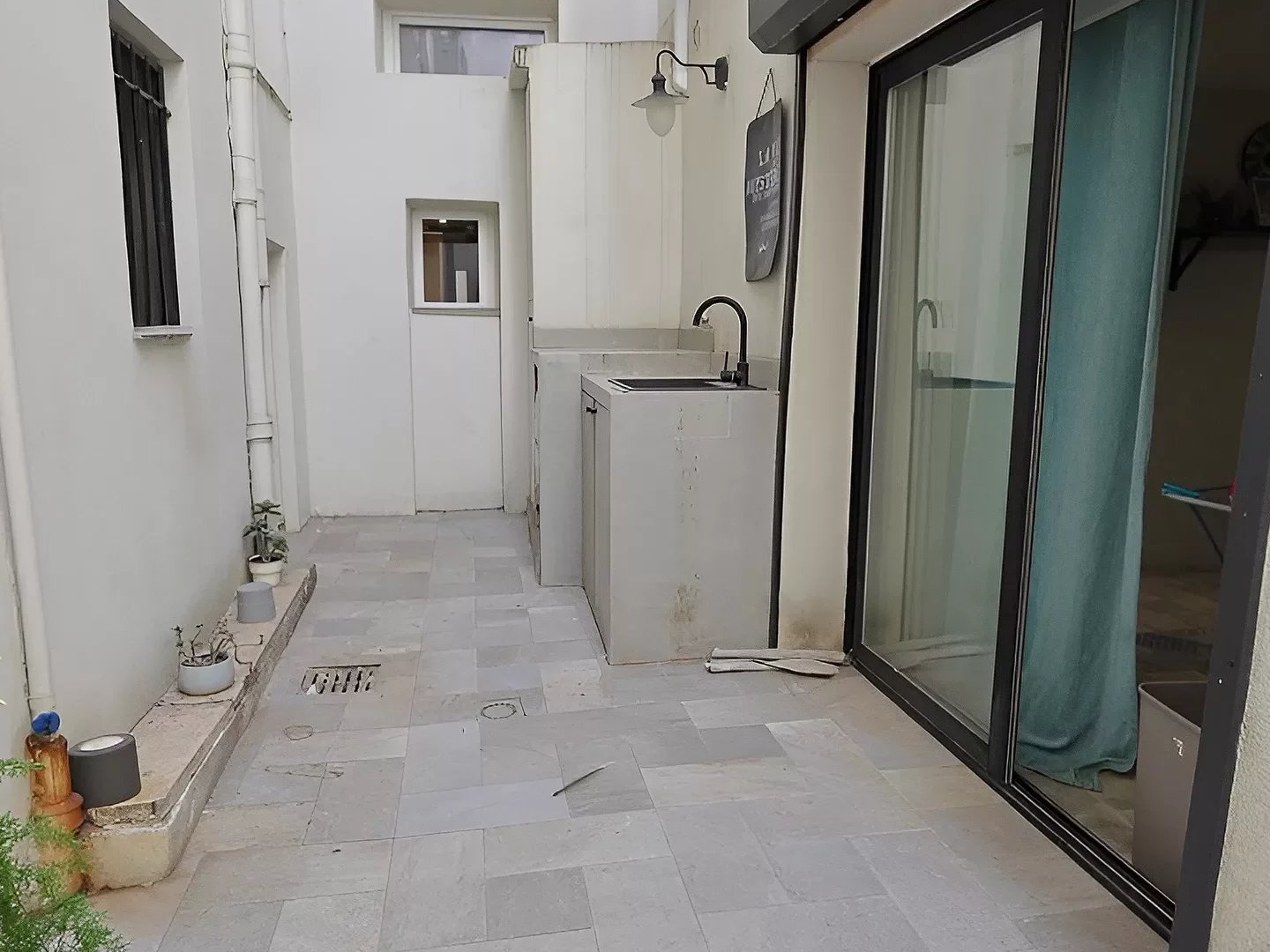 LOT DE 3 APAPRTEMENTS EN PLEIN COEUR DU VIEIL ANTIBES