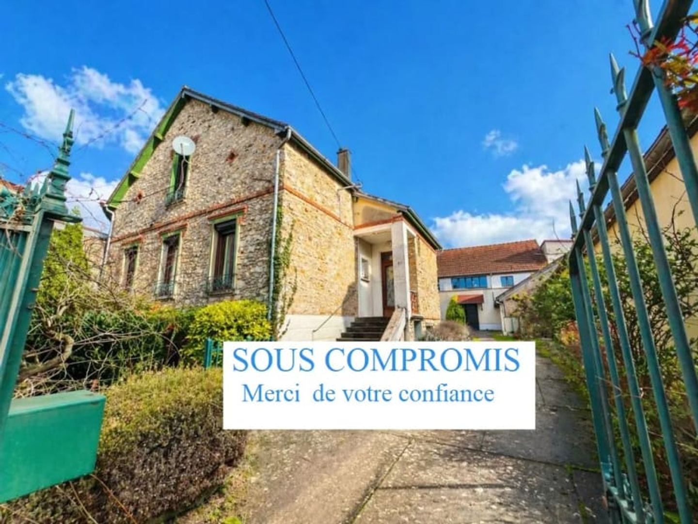 Maison 10 pièces 280 m²