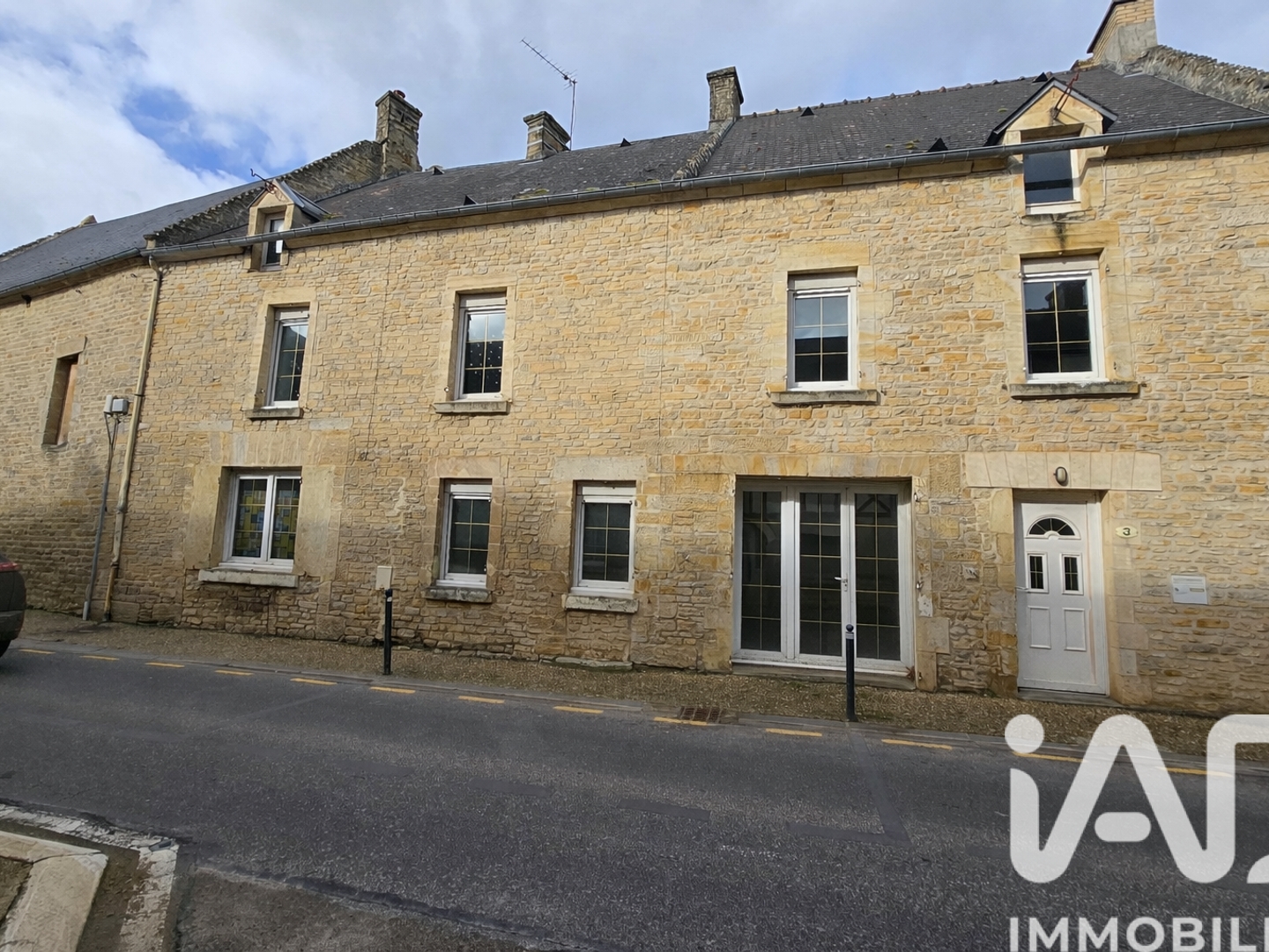 Maison à vendre - 9 pièces - 197m2 - Reviers (14470)