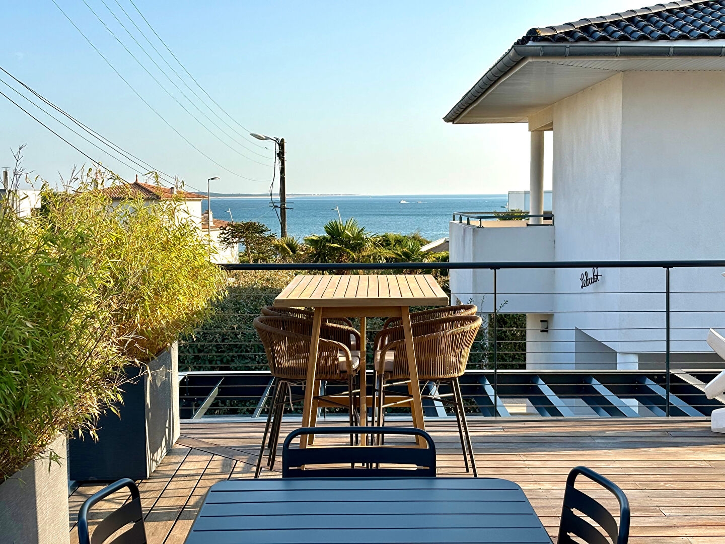 VAUX-SUR-MER ? Villa vue mer, situation exceptionnelle à 100 m de la plage