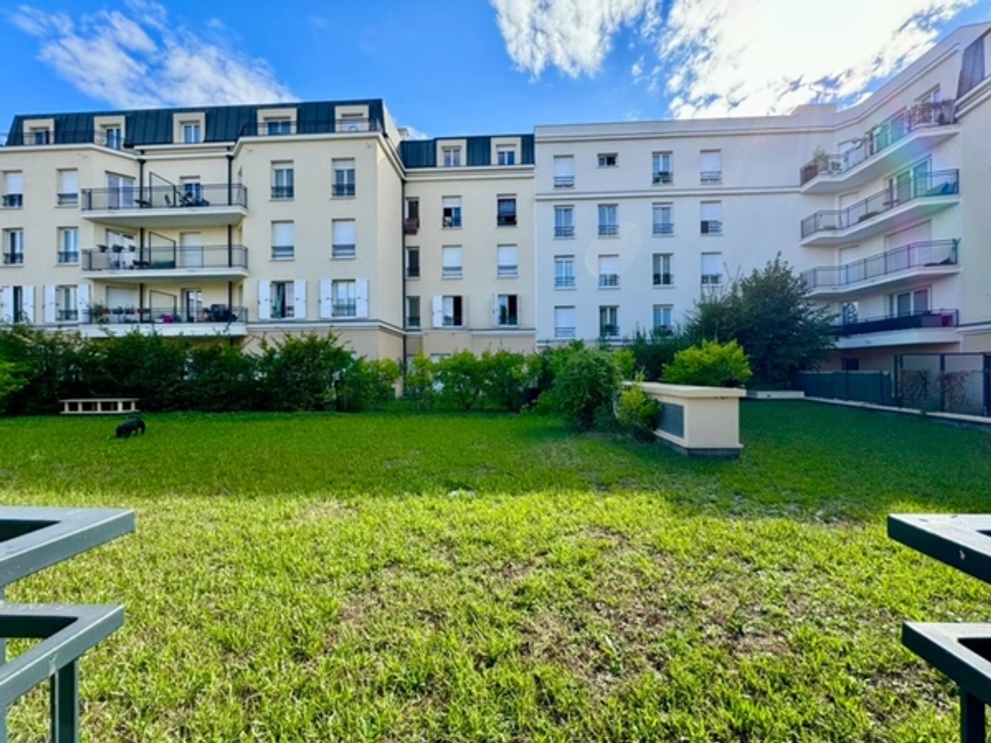 Parking / garage / box à vendre - Villemomble (93250)