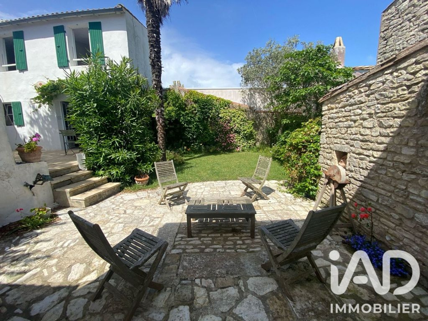 Villa 13 pièces 244 m²