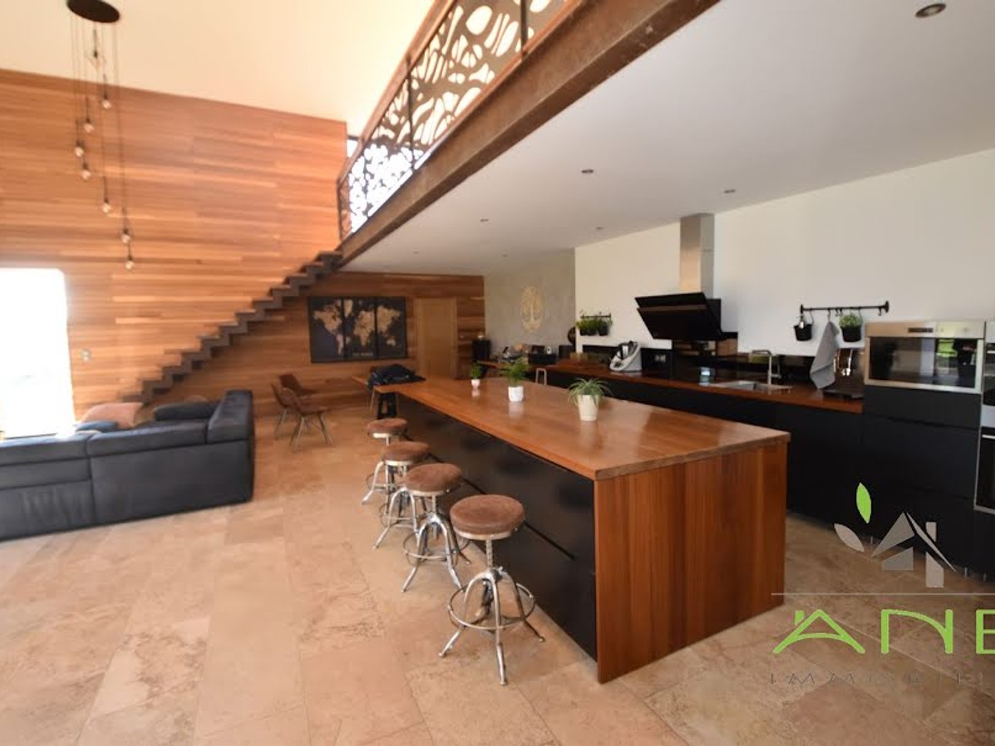 Maison 6 pièces 280 m²
