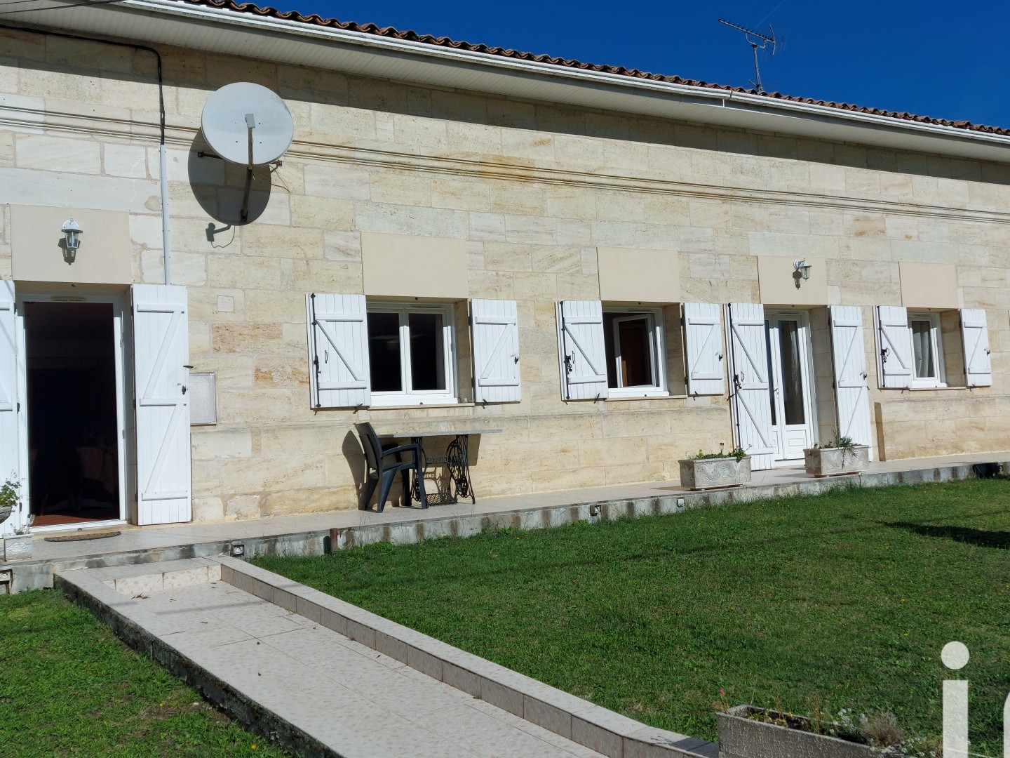 Maison 11 pièces 250 m²